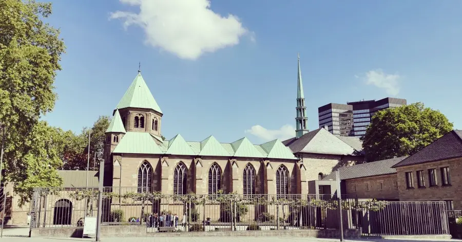 Burgplatz mit dem Essener Dom