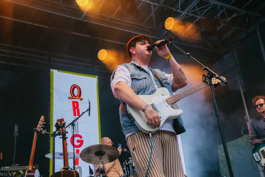 Isaak auf dem Burgplatz auf der New Music Stage