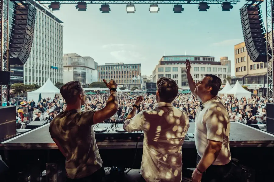SMAG Sundance Warm Up auf dem Kennedyplatz