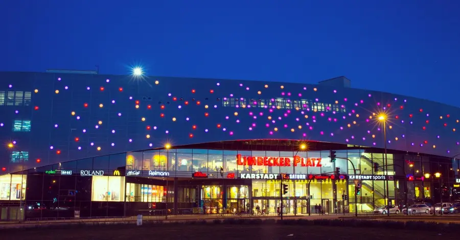 Limbecker Platz shopping centre in the evening