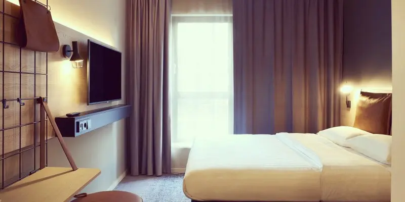 Queen Bett Zimmer im Moxy Essen City