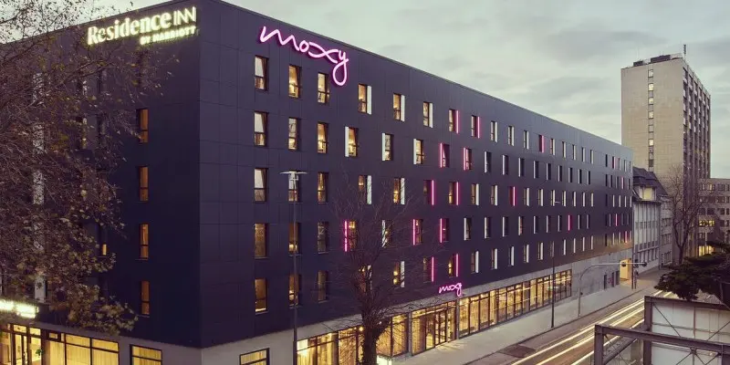 Außenansicht Moxy Essen City und Residence Inn by Marriott Essen City