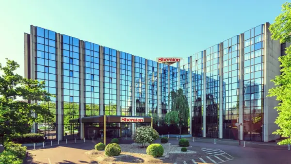 SHERATON ESSEN HOTEL - Außenansicht